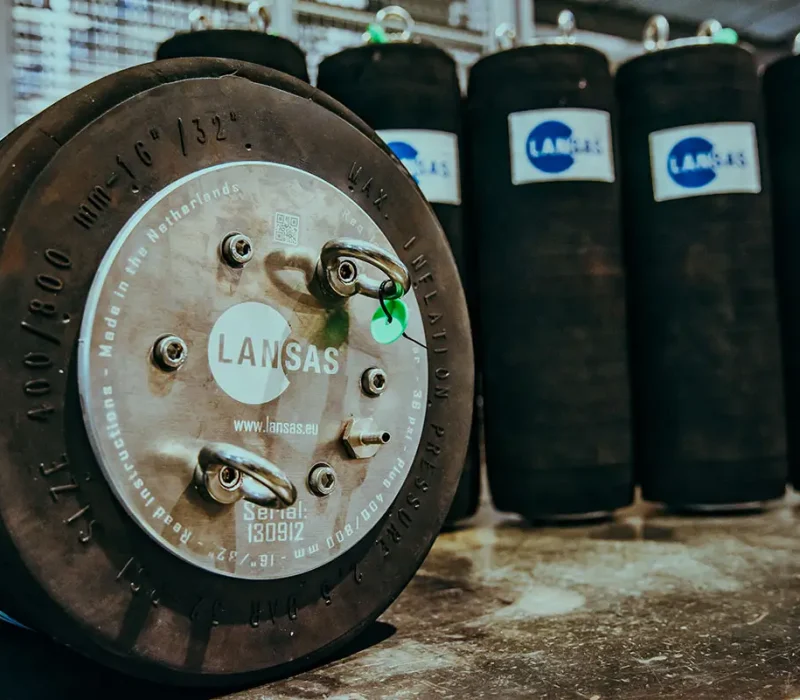 Sobre-la-marca-Lansas-sm